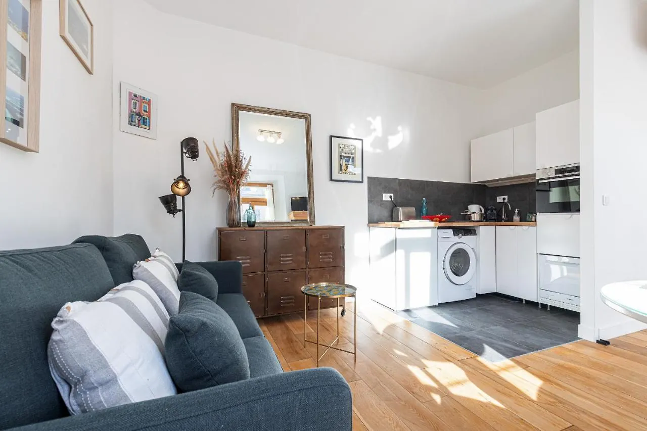 1 Bdr Downtown Near Place Massena Nice Apartment
